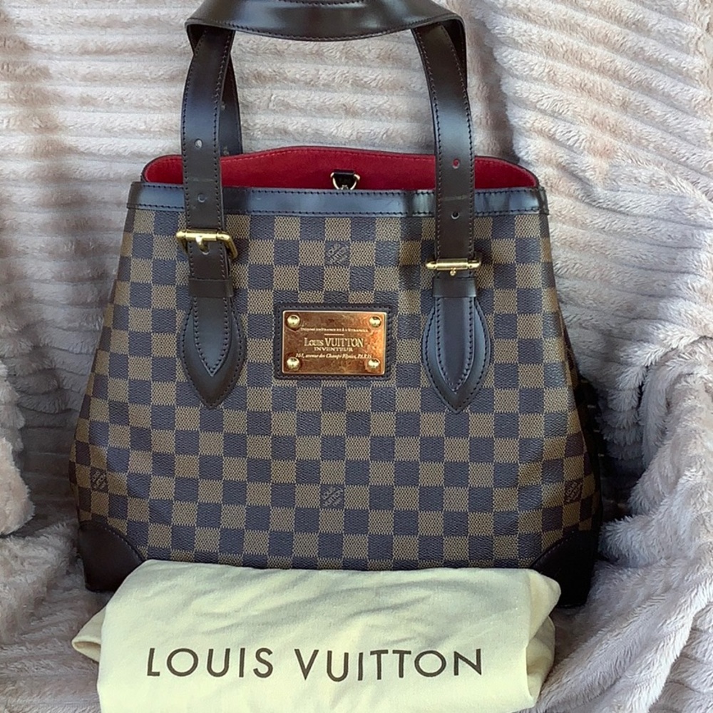 Authentic Louis Vuitton Hampstead shoulder bag